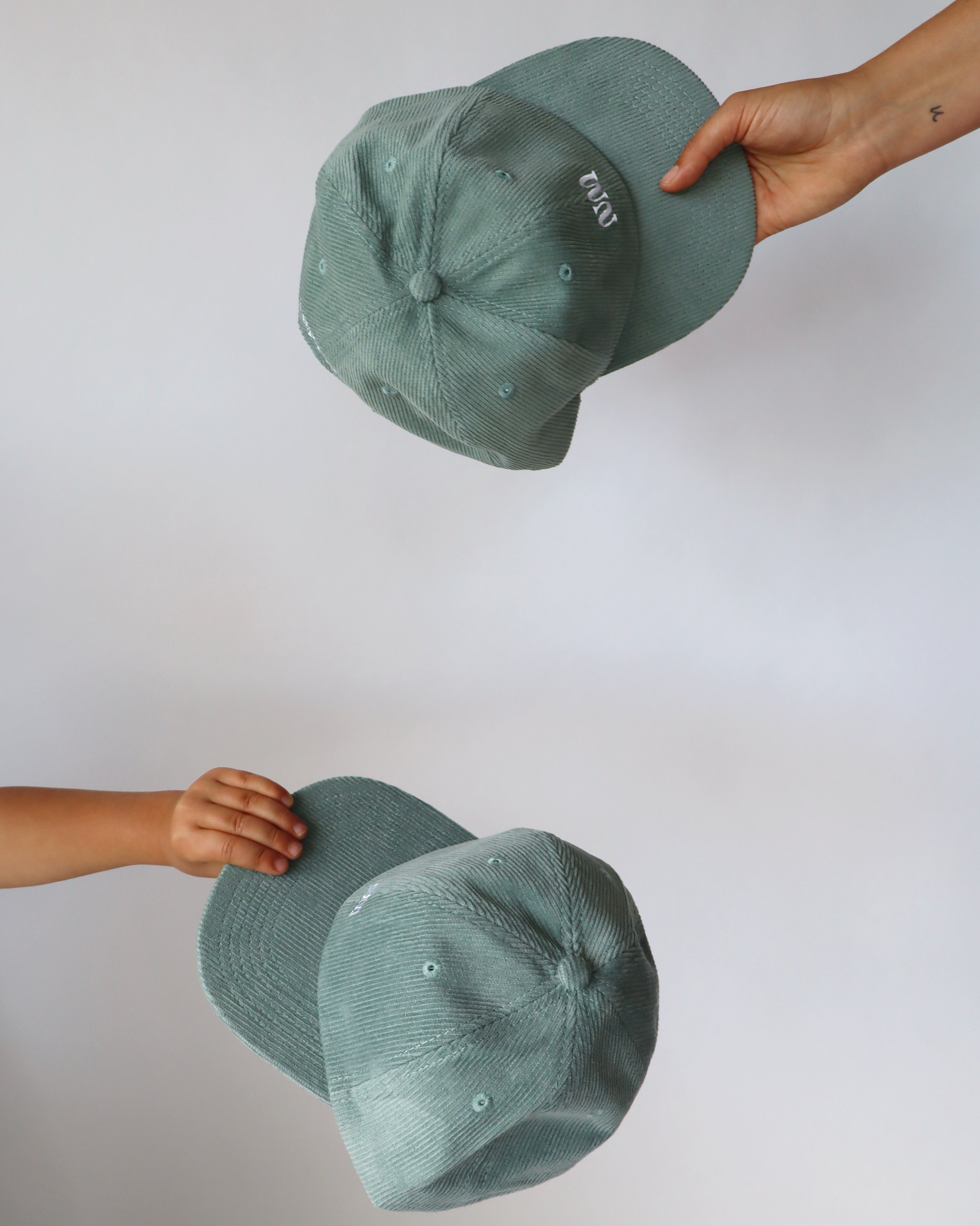 Adult corduroy cap - Sage
